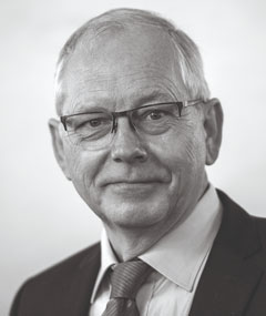 Generisk grå silhuet af en person; pladsholderbillede. To